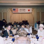アルマゾフ総領事歓迎会　2002.9.12 昼食を食べながら歓談