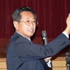 昼食講演会「大工道具とものづくりの心」 2006年3月3日(金) 講師　竹中大工道具館館長　赤尾建藏氏 綿業会館　（昼食講演会と綿業会館の見学）